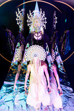 Load image into Gallery viewer, Mysteriosophia Mythos Mask